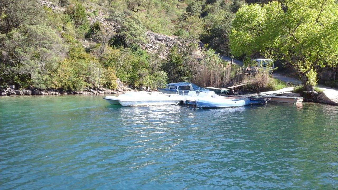 Domisiladore Esparron-de-Verdon Eksteriør bilde